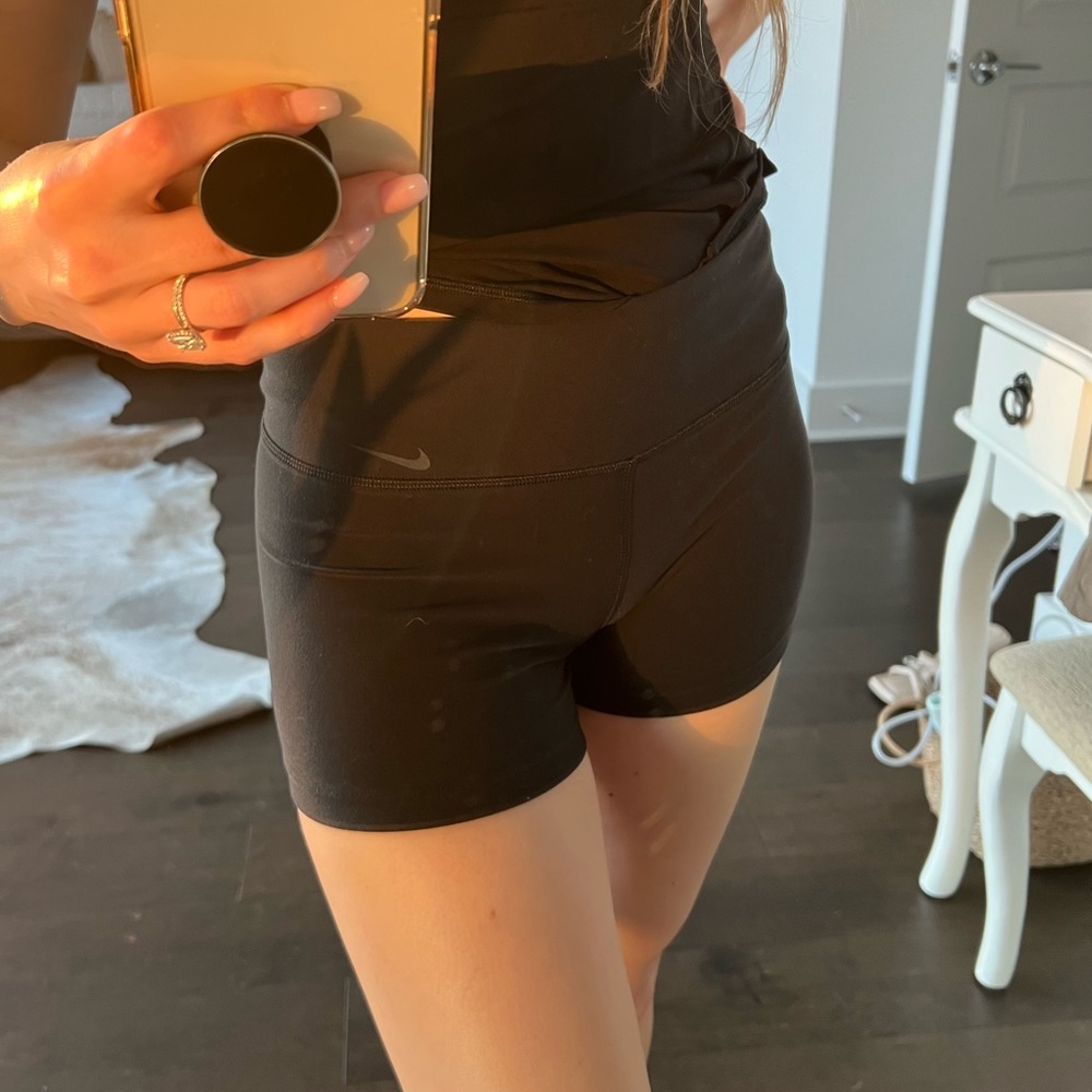 Nike Black Biker Shorts Dri-Fit Small